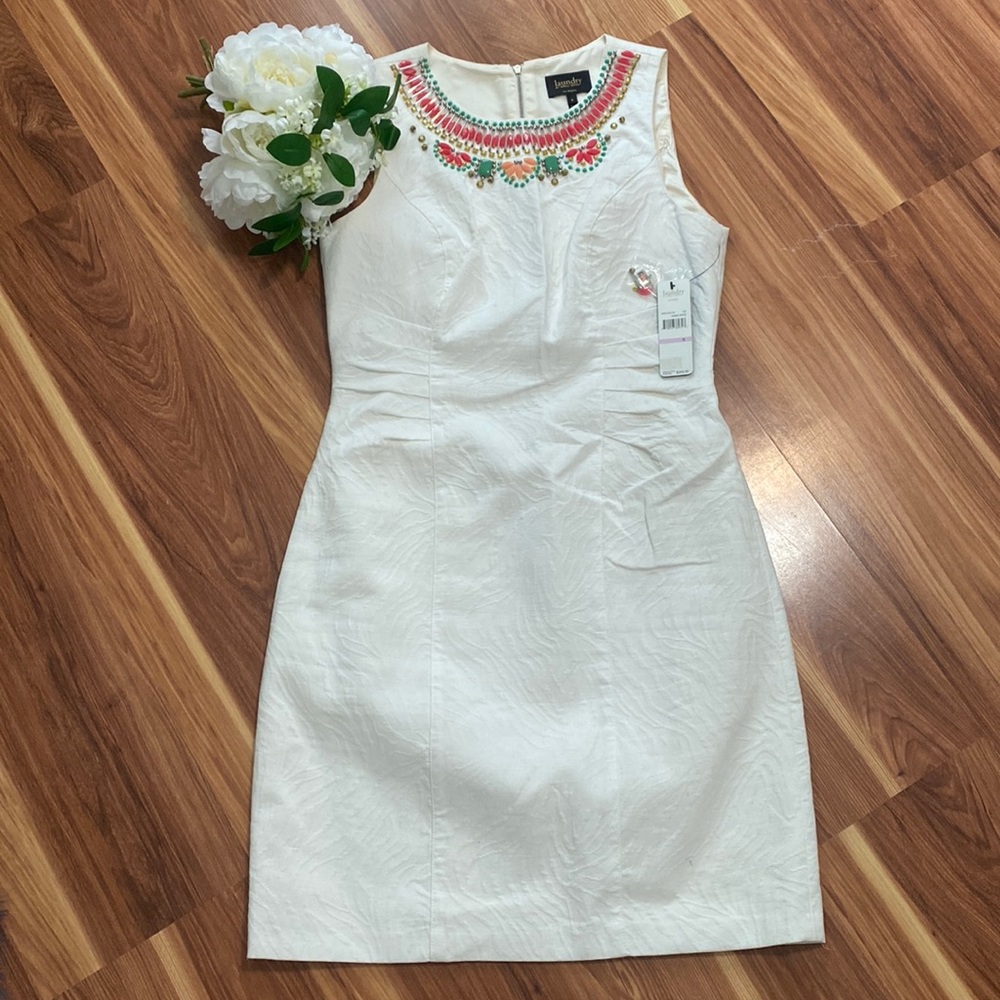 Laundry by Shelli Segal Sheath Dress With intricate Beading Detail